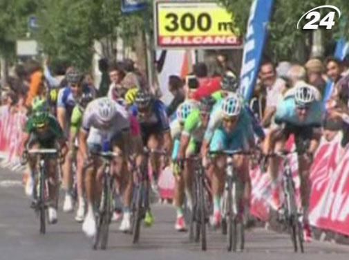 Tour of Turkey: За кількасот метрів до фінішу відбувся масовий завал Tour of Turkey: За кількасот метрів до фінішу відбувся масовий завал