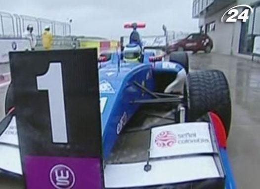 Formula Renault: Карлос Уэртас одержал первую победу в карьере