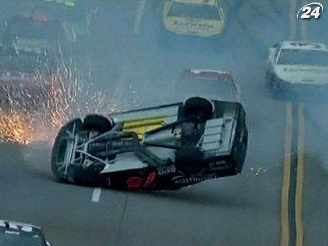 NASCAR: 13 этап чемпионата был богатым на аварии