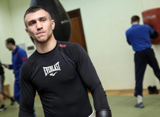 З наступного сезону Ломаченко переходить у професійний бокс З наступного сезону Ломаченко переходить у професійний бокс