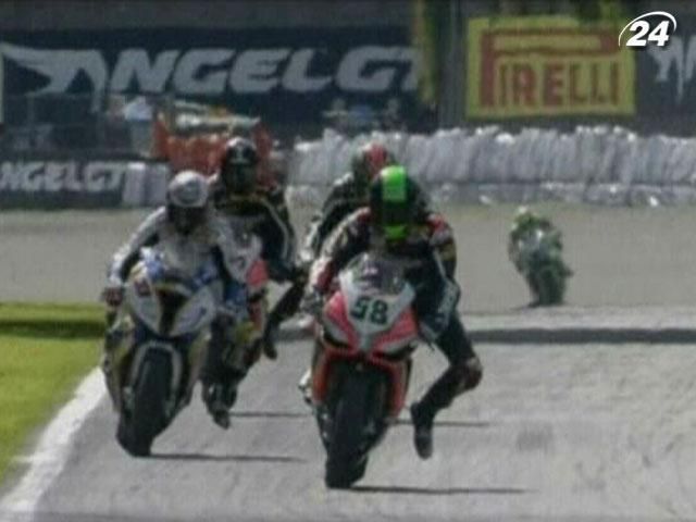 Сайкса лишили подиума на этапе мировой серии Супербайк Сайкса лишили подиума на этапе мировой серии Супербайк