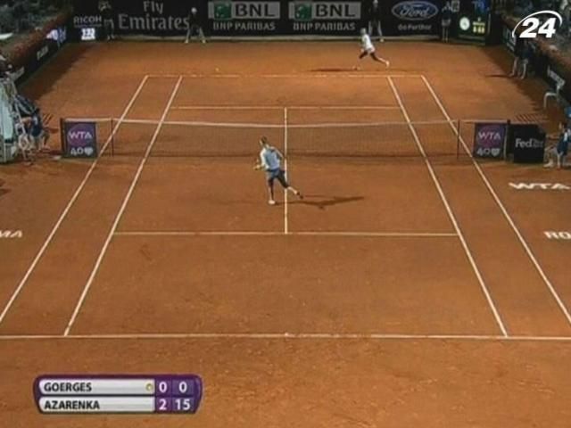 Теннис: Азаренко и Шарапова пробились в третий раунд римского турнира