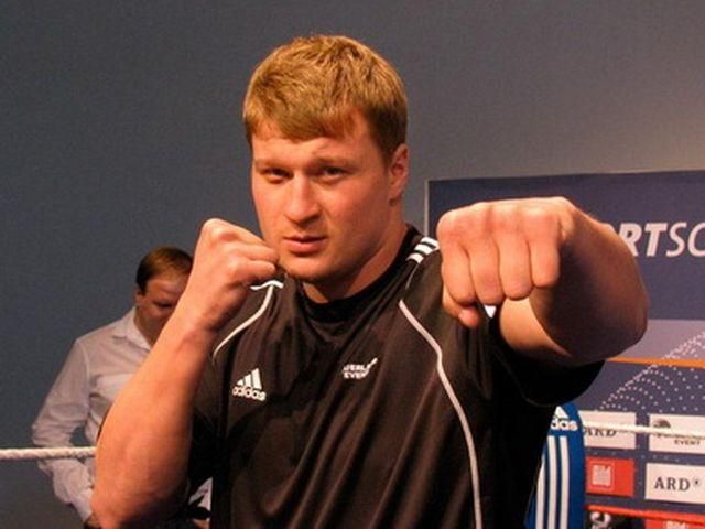 Поветкин отправил в нокаут Вавжика и готовится к бою с Кличко Поветкин отправил в нокаут Вавжика и готовится к бою с Кличко