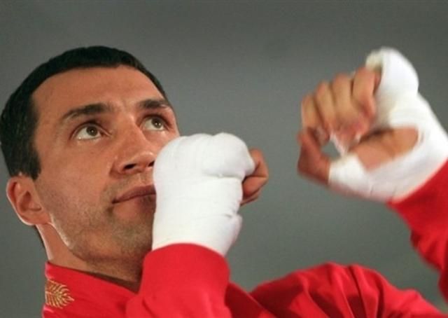 Тренер Владимира Кличко считает реальными бои украинца с Фьюри и Хэем Тренер Владимира Кличко считает реальными бои украинца с Фьюри и Хэем