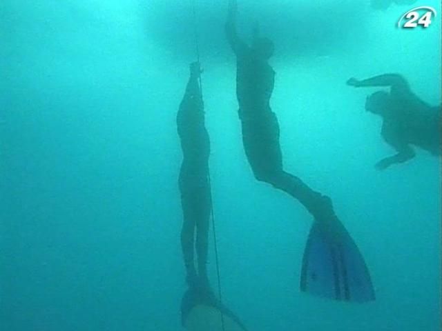Фридайвинг - экстрим на глубине 100 метров (Видео)