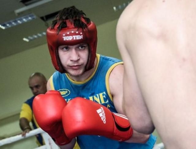 Українці здобули ще дві перемоги на чемпіонаті Європи з боксу Українці здобули ще дві перемоги на чемпіонаті Європи з боксу