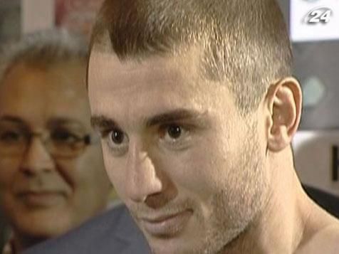 Бокс: Заур Байсангуров пропустит 5-6 месяцев из-за травмы спины Бокс: Заур Байсангуров пропустит 5-6 месяцев из-за травмы спины