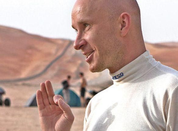 Автогонщик Нестерчук загинув у пошуках порятунку в пустелі Автогонщик Нестерчук загинув у пошуках порятунку в пустелі