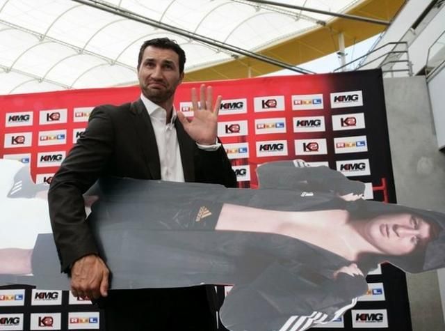 В Британии начали продавать VIP-билеты на бой Кличко с Поветкиным В Британии начали продавать VIP-билеты на бой Кличко с Поветкиным