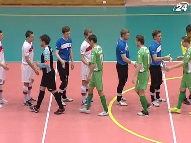 Футзал: Евгений Рывкин - лучший тренер сезона Футзал: Евгений Рывкин - лучший тренер сезона