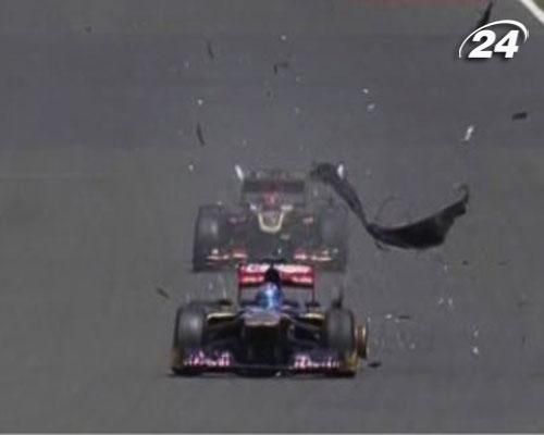 Формула-1: Хэмилтон и Феттель покинули гонку из-за технических проблем