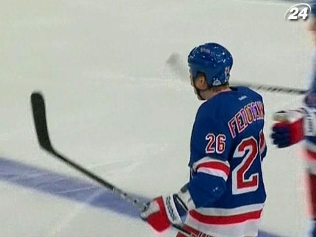 Наступний хокейний сезон Федотенко проведе у "Донбасі" Наступний хокейний сезон Федотенко проведе у "Донбасі"