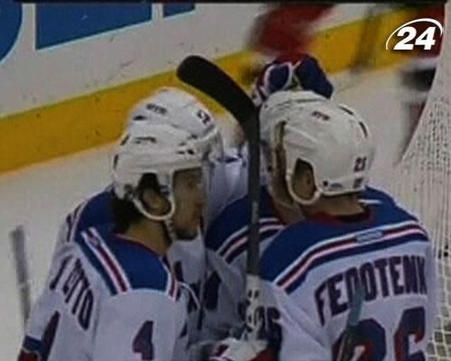 Хоккеист Федотенко будет зарабатывать в "Донбассе" 3 млн долларов за сезон, - агент Хоккеист Федотенко будет зарабатывать в "Донбассе" 3 млн долларов за сезон, - агент