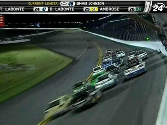 NASCAR: Джиммі Джонсон здобув 64 перемогу в кар’єрі