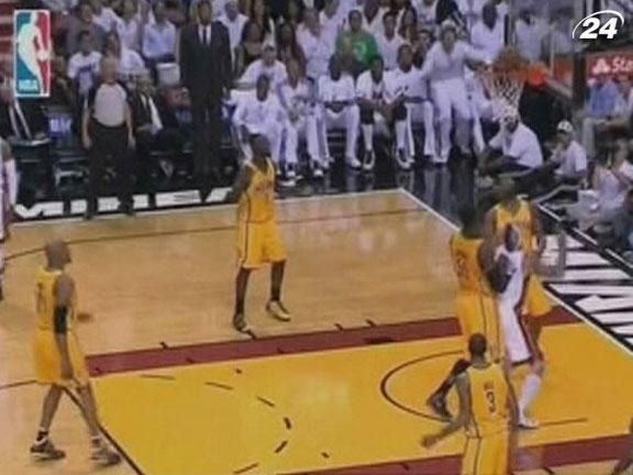 NBA: Кріс Андерсен залишиться у "Маямі Хіт" на наступний сезон NBA: Кріс Андерсен залишиться у "Маямі Хіт" на наступний сезон