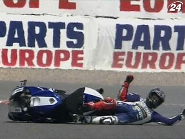 Лоренсо попал в аварию на втором подряд Гран-при MotoGP