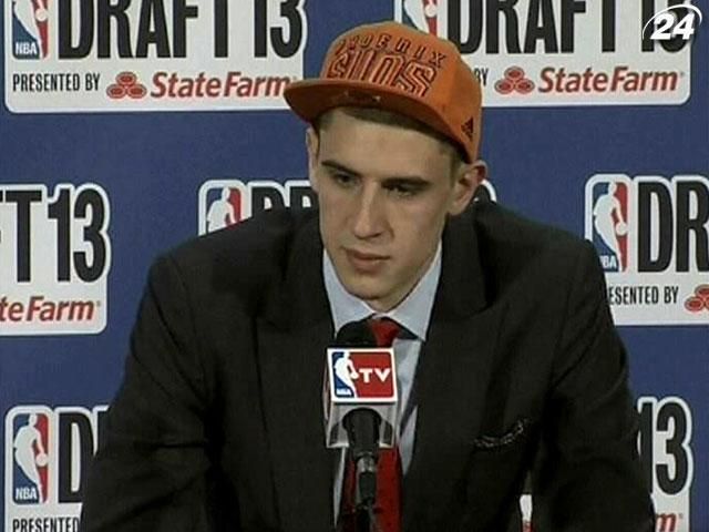 Баскетболист Алексей Лень перенес вторую операцию в течение межсезонья Баскетболист Алексей Лень перенес вторую операцию в течение межсезонья