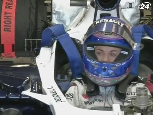 Сьюзи Вольф провела тесты за рулем боевого болида Williams Сьюзи Вольф провела тесты за рулем боевого болида Williams