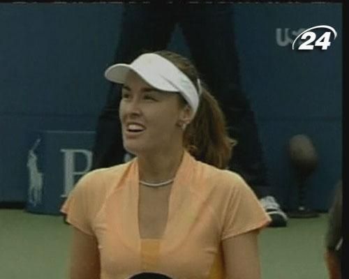 Мартина Хингис возобновит карьеру для участия в пяти турнирах Мартина Хингис возобновит карьеру для участия в пяти турнирах