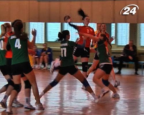 Гандбол: "Карпаты" начнут турнир матчами против "Жальгириса" Гандбол: "Карпаты" начнут турнир матчами против "Жальгириса"