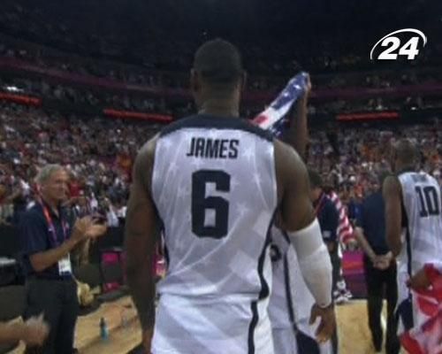 Леброн Джеймс завершает карьеру в сборной США по баскетболу Леброн Джеймс завершает карьеру в сборной США по баскетболу