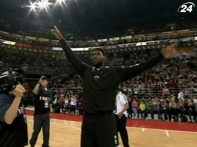 Баскетболист Леброн Джеймс может перебраться в "Нью-Йорк Никс" Баскетболист Леброн Джеймс может перебраться в "Нью-Йорк Никс"