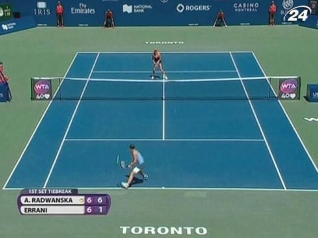 Агнешка Радванска попытается остановить Серену Уильямс в полуфинале Rogers Cup
