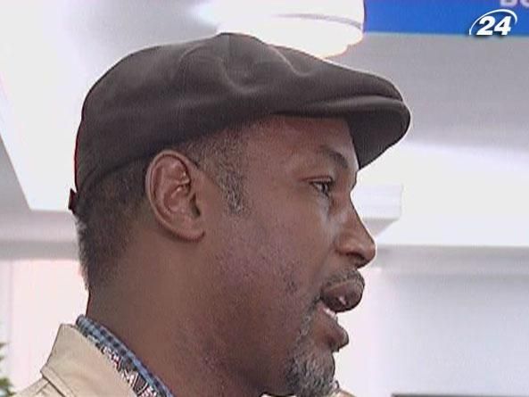 До України завітав Ленокс Льюїс До України завітав Ленокс Льюїс