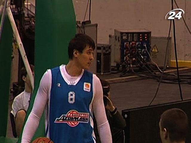 До сих пор неизвестно - сыграет ли Артур Дроздов на сентябрьском "Евробаскете" До сих пор неизвестно - сыграет ли Артур Дроздов на сентябрьском "Евробаскете"