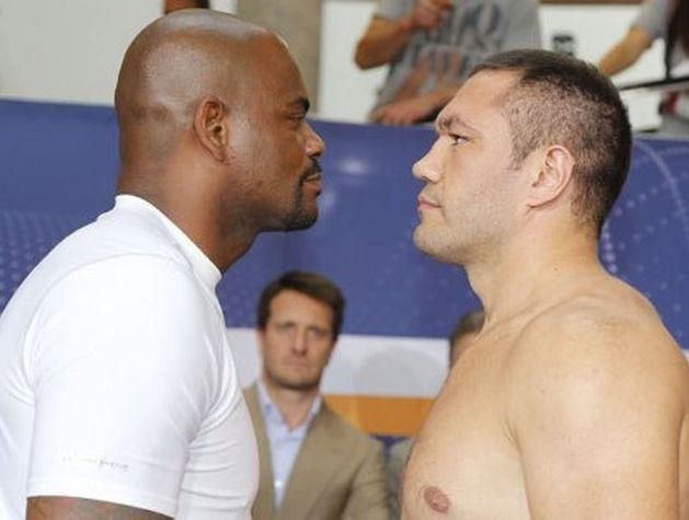 Томпсон и Пулев взвесились перед боем Томпсон и Пулев взвесились перед боем