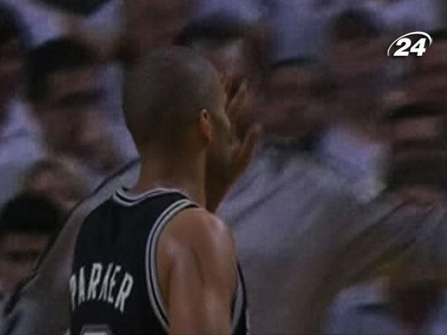 Тоні Паркер травмував коліно напередодні Євробаскету Тоні Паркер травмував коліно напередодні Євробаскету