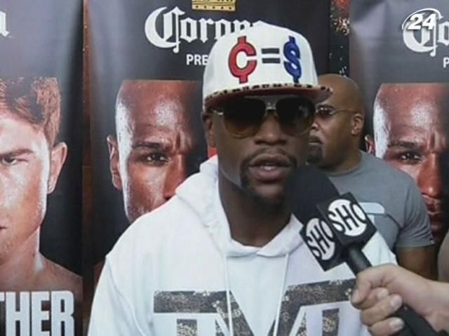 Мейвезер готовится к защите титула в поединке с Альваресом Мейвезер готовится к защите титула в поединке с Альваресом