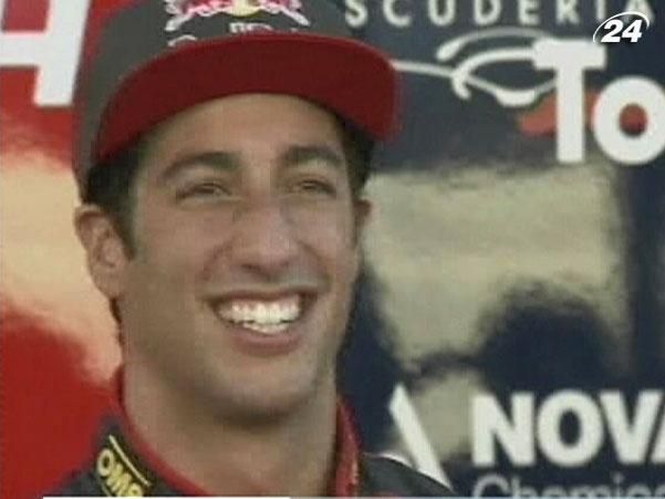 Формула-1: Ріккіардо виступатиме за Red Bull наступного року, - офіційно Формула-1: Ріккіардо виступатиме за Red Bull наступного року, - офіційно