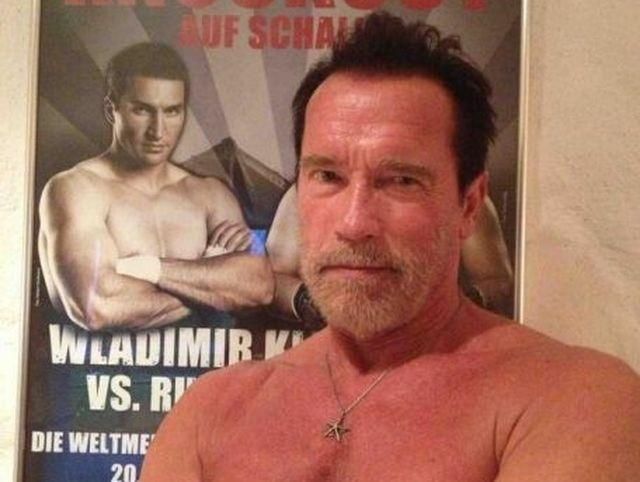 Фотоответ Арнольда: Шварценеггер в роли младшего Кличко Фотоответ Арнольда: Шварценеггер в роли младшего Кличко