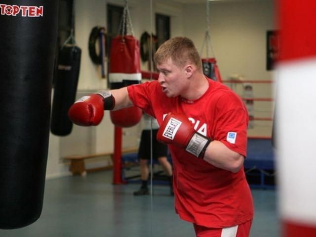 Для победы над Кличко у Поветкина есть "арсенал ударов", - Валуев Для победы над Кличко у Поветкина есть "арсенал ударов", - Валуев