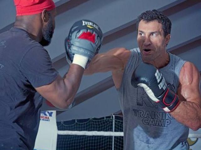 Усе тренування Кличка - у трьох хвилинах (Відео) Усе тренування Кличка - у трьох хвилинах (Відео)