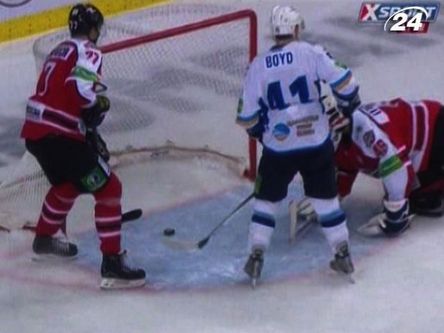 Хоккей КХЛ: "Донбасс" проиграл, несмотря на голы Дадонова и Кашпар Хоккей КХЛ: "Донбасс" проиграл, несмотря на голы Дадонова и Кашпар