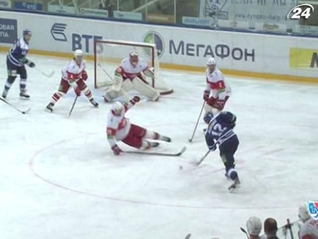 КХЛ: Московское "Динамо" в четвертый раз подряд обыграло в дерби "Спартак" КХЛ: Московское "Динамо" в четвертый раз подряд обыграло в дерби "Спартак"