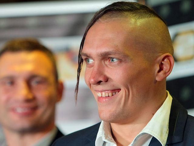 Усик готовий відбирати пояси у Кличків Усик готовий відбирати пояси у Кличків