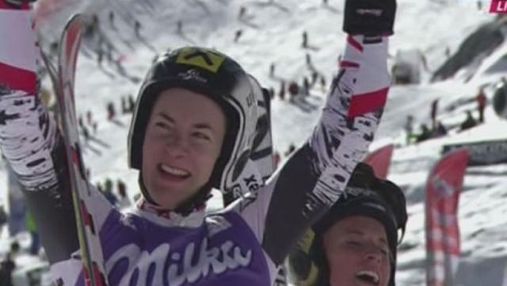 Горные лыжи: Лара Гут выиграла первую гонку нового сезона