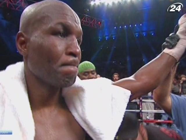 Хопкинс выиграл титульный бой в возрасте 48 лет и 9 месяцев Хопкинс выиграл титульный бой в возрасте 48 лет и 9 месяцев