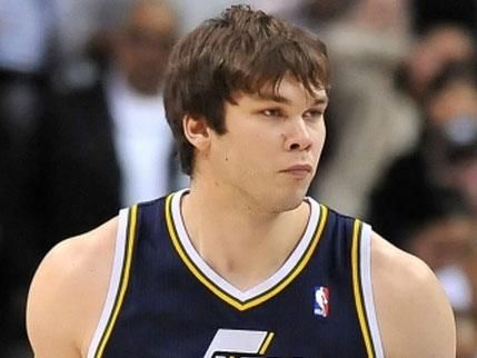 Кирилл Фесенко подписал контракт с польским клубом "Шленск" Кирилл Фесенко подписал контракт с польским клубом "Шленск"