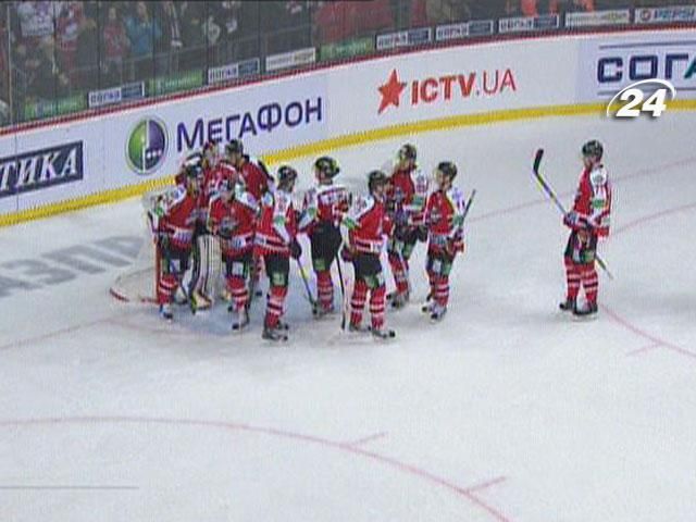 "Донбасс" забросил 200-ю шайбу в регулярных чемпионатах турнира "Донбасс" забросил 200-ю шайбу в регулярных чемпионатах турнира