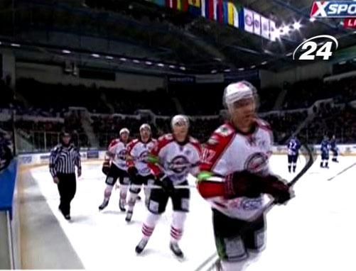 Хоккей: "Донбасс" разгромил "Амур" Хоккей: "Донбасс" разгромил "Амур"