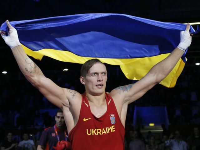 Усик здобув перемогу над колумбійцем Мендосу Усик здобув перемогу над колумбійцем Мендосу