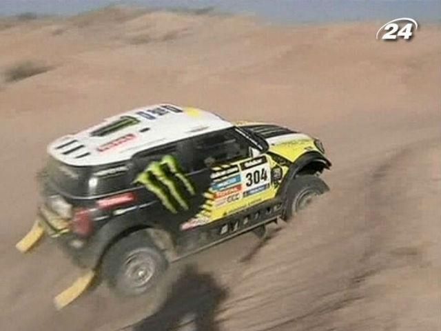 Dakar-2014. Хоан-Нані Рома втримує лідерство у заліку позашляховиків Dakar-2014. Хоан-Нані Рома втримує лідерство у заліку позашляховиків