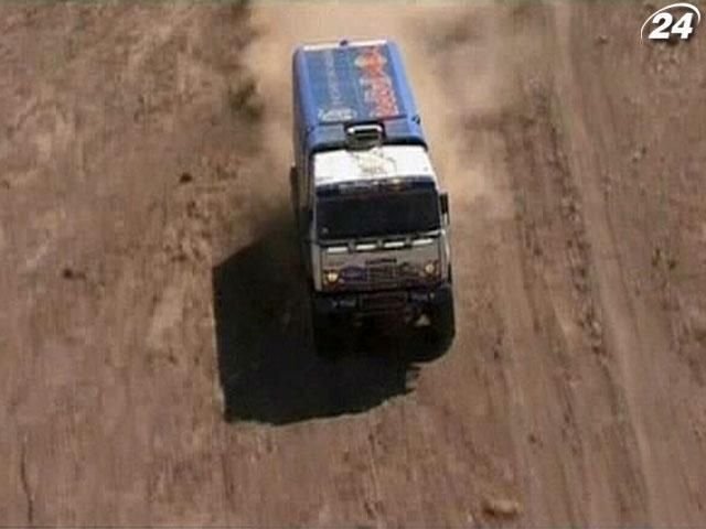 Dakar: Каргинов вышел в лидеры зачета грузовиков
