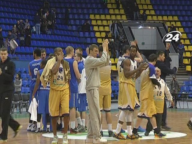 "Будивельник" в заключительной четверти переиграл "Азовмаш" "Будивельник" в заключительной четверти переиграл "Азовмаш"