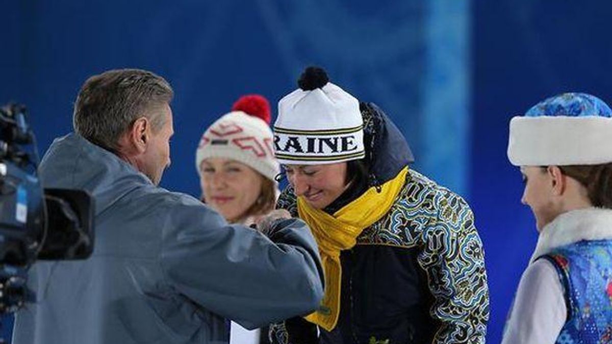 Бубка вручив Віті Семеренко олімпійську "бронзу" 