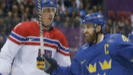 Хокейний турнір стартував перемогою шведів над чехами
